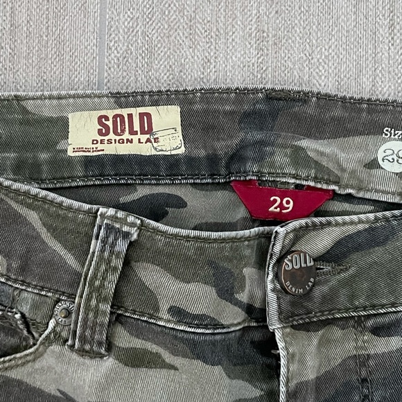 Camouflage Skinny Jeans by Sold Design Lab - Size 29 - Picture 5 of 5